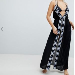 Liquorish Split Maxi Beach Dress With Embroidery